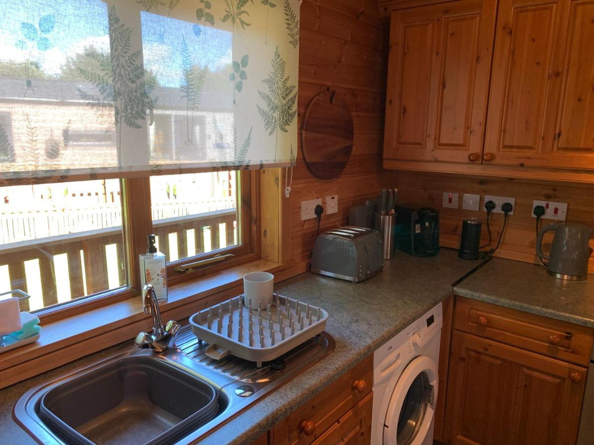 Immaculate 3-Bed Lodge In Hawick Exterior photo